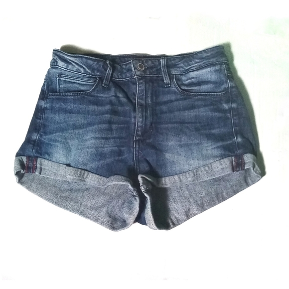 Guess Medium Wash Shorts - Picture 1 of 7